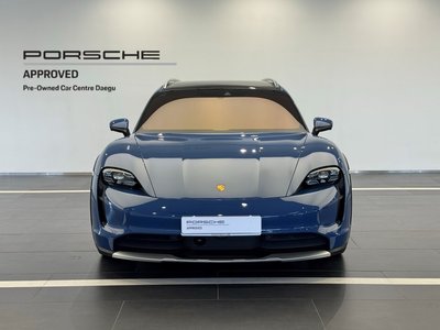 PORSCHE TAYCAN - 5