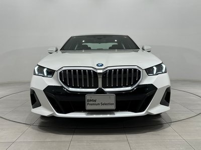 BMW I5 - 8