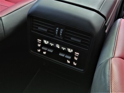 صورة مصغرة 18 لـ 2023 Porsche CAYENNE