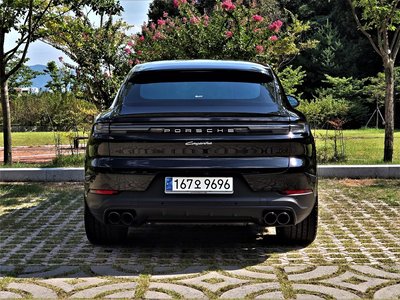 صورة 3 لـ 2023 Porsche CAYENNE