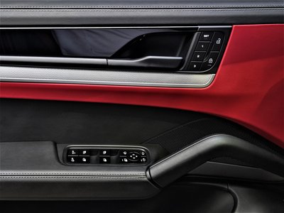 صورة مصغرة 11 لـ 2023 Porsche CAYENNE