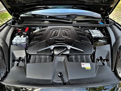 صورة 7 لـ 2023 Porsche CAYENNE