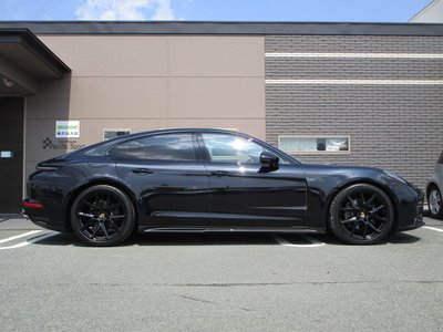 PORSCHE PANAMERA - 10