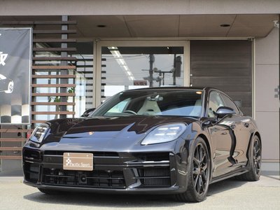 PORSCHE PANAMERA - 1