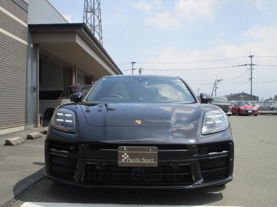 PORSCHE PANAMERA - 4