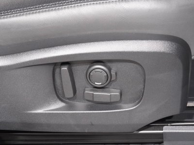 LAND ROVER DEFENDER 2023 thumbnail 29