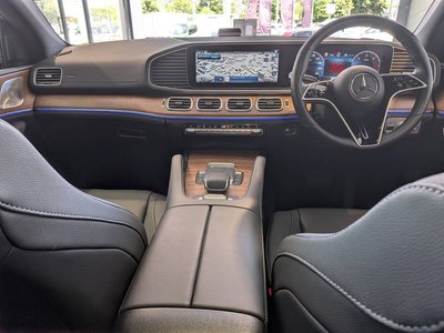 2025 Mercedes-BENZ GLE photo 6