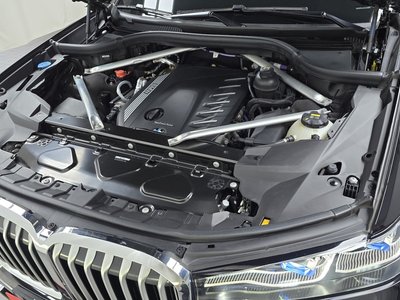 BMW X7 - 7