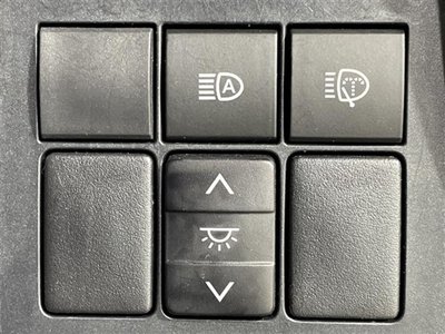 TOYOTA LAND CRUISER - 8