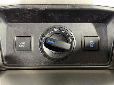 TOYOTA LAND CRUISER - 9