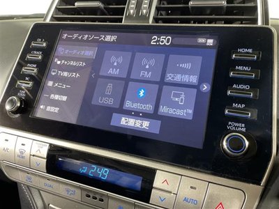 TOYOTA LAND CRUISER - 4