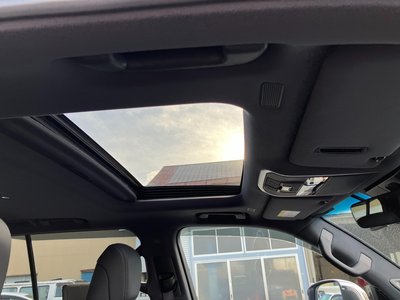 TOYOTA LAND CRUISER 300 - 4