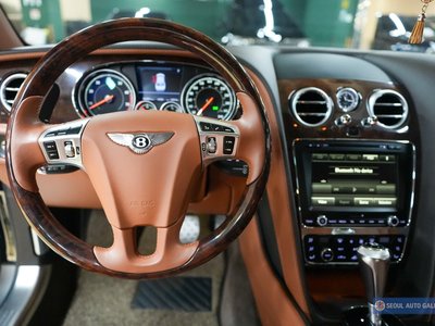 BENTLEY FLYING SPUR - 7