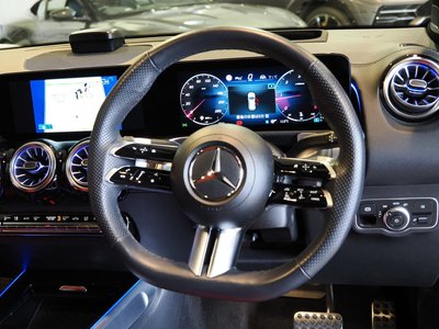 MERCEDES-BENZ GLB - 8