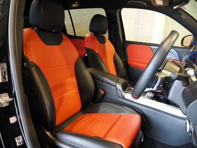 MERCEDES-BENZ GLB - 10