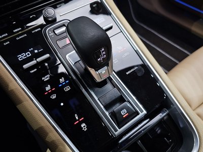 PORSCHE PANAMERA - 9