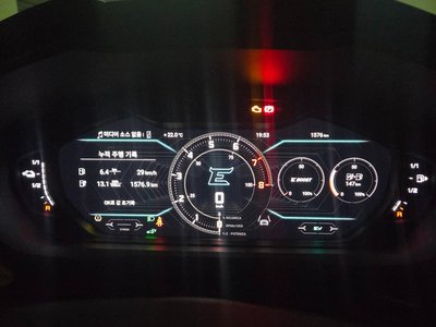 LAMBORGHINI URUS - 6