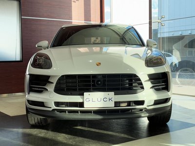 PORSCHE MACAN - 5