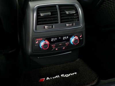 2015 AUDI RS6 AVANT thumbnail 47