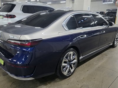 2022 BMW I7 — фото 4