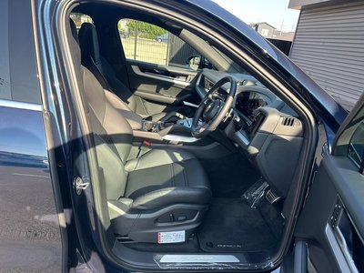 PORSCHE CAYENNE COUPE - 9