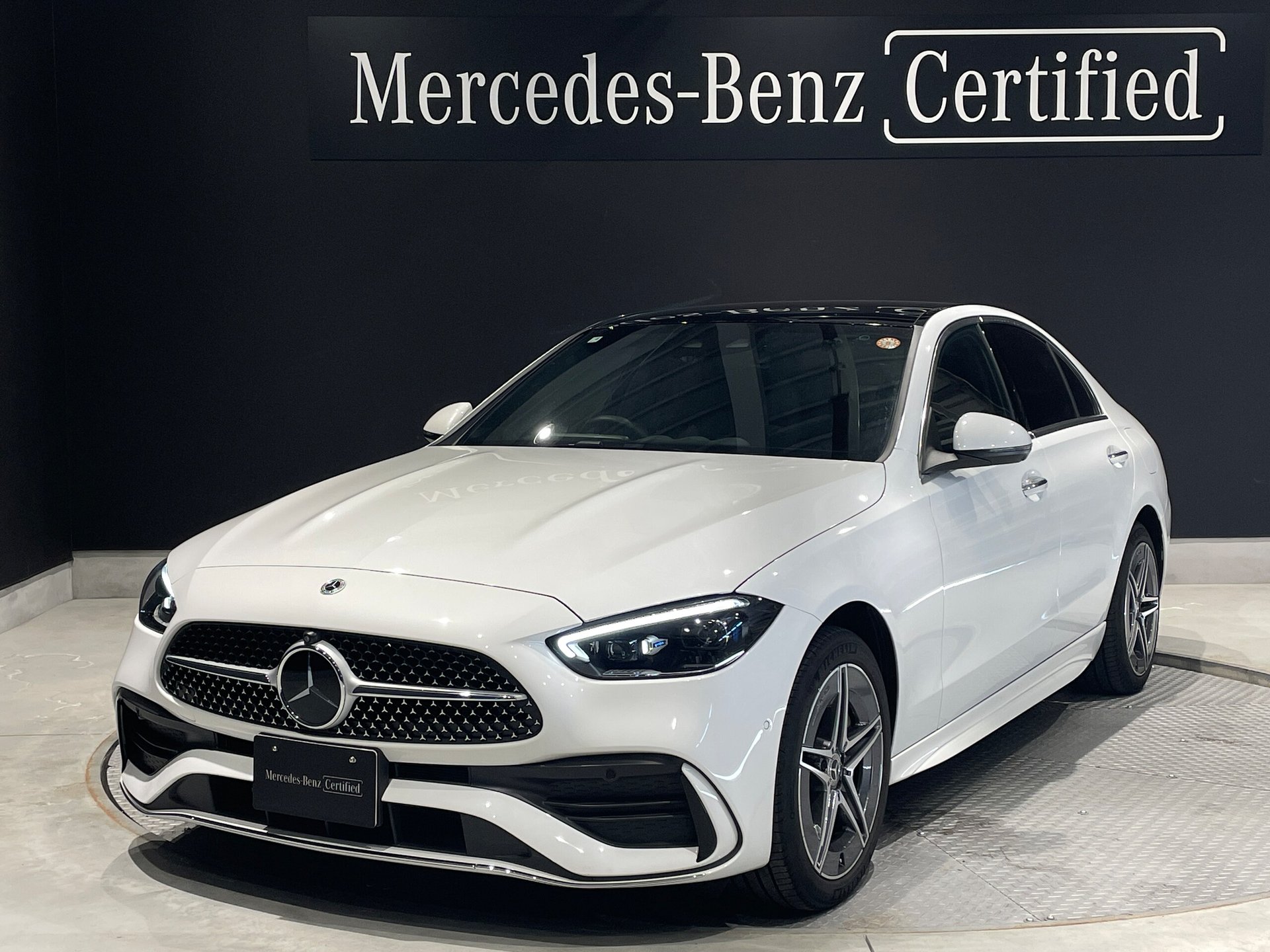 MERCEDES-BENZ C-CLASS - View 1