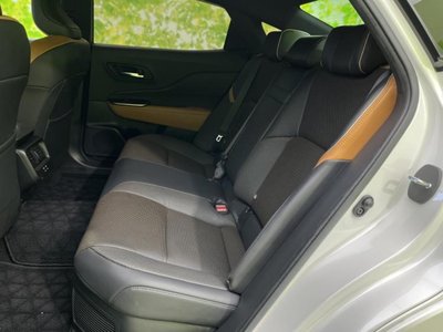 TOYOTA CROWN CROSSOVER - 7