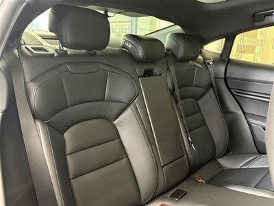 2024 Porsche TAYCAN — миниатюра 23