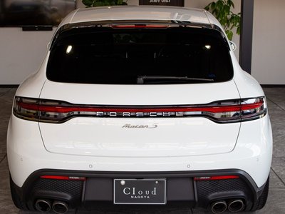 PORSCHE MACAN - 7
