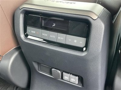 صورة مصغرة 18 لـ 2024 Toyota LAND CRUISER 250