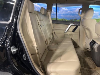 TOYOTA LAND CRUISER PRADO - 10