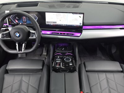 2025 BMW 5 SERIES 照片 5