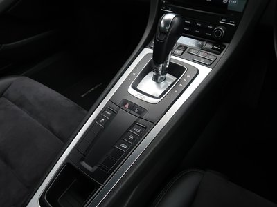صورة 6 لـ 2017 Porsche 718