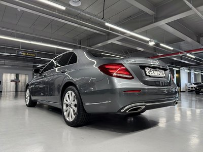 MERCEDES-BENZ E-CLASS - 7