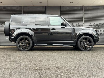 LAND ROVER DEFENDER - 4