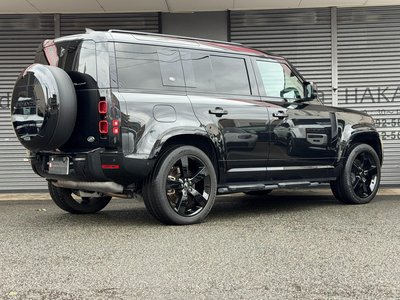LAND ROVER DEFENDER - 5
