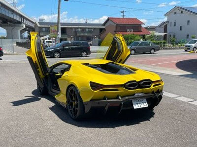 LAMBORGHINI REVUELTO - 10