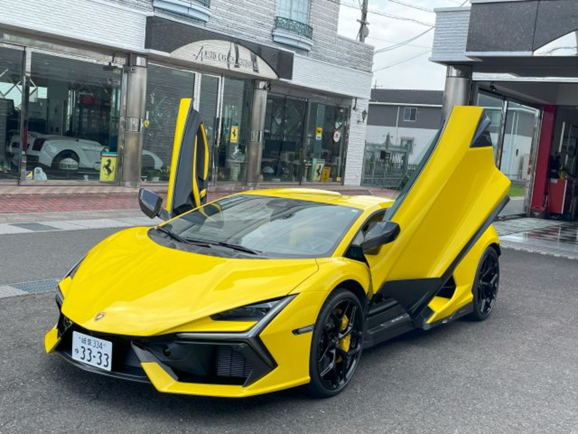 LAMBORGHINI REVUELTO - View 1