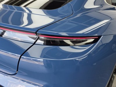 2021 Porsche TAYCAN photo 10