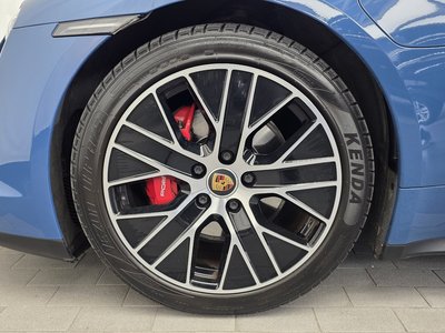 2021 Porsche TAYCAN photo 6