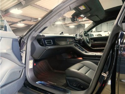 2024 Porsche TAYCAN thumbnail 11