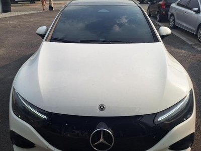 MERCEDES-BENZ EQE