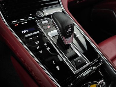 PORSCHE PANAMERA - 9