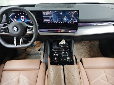 صورة 5 لـ 2025 BMW 5 SERIES