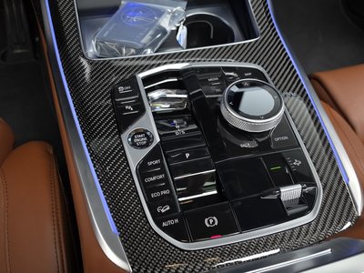 صورة 9 لـ 2025 BMW X7