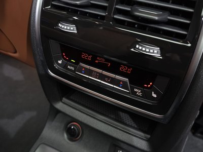 صورة مصغرة 19 لـ 2025 BMW X7