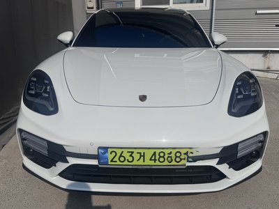 PORSCHE PANAMERA - 9