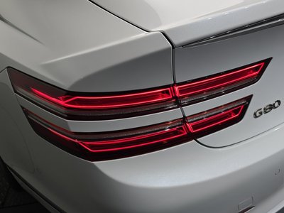 GENESIS G80 (RG3) - 10