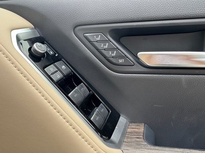 2025 Toyota LAND CRUISER 300 缩略图 57
