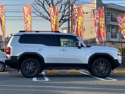 TOYOTA LAND CRUISER 250 - 8